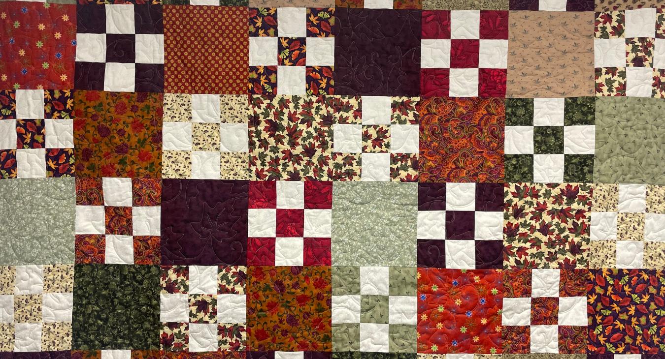 Longarm quilting services computerized edge to edge